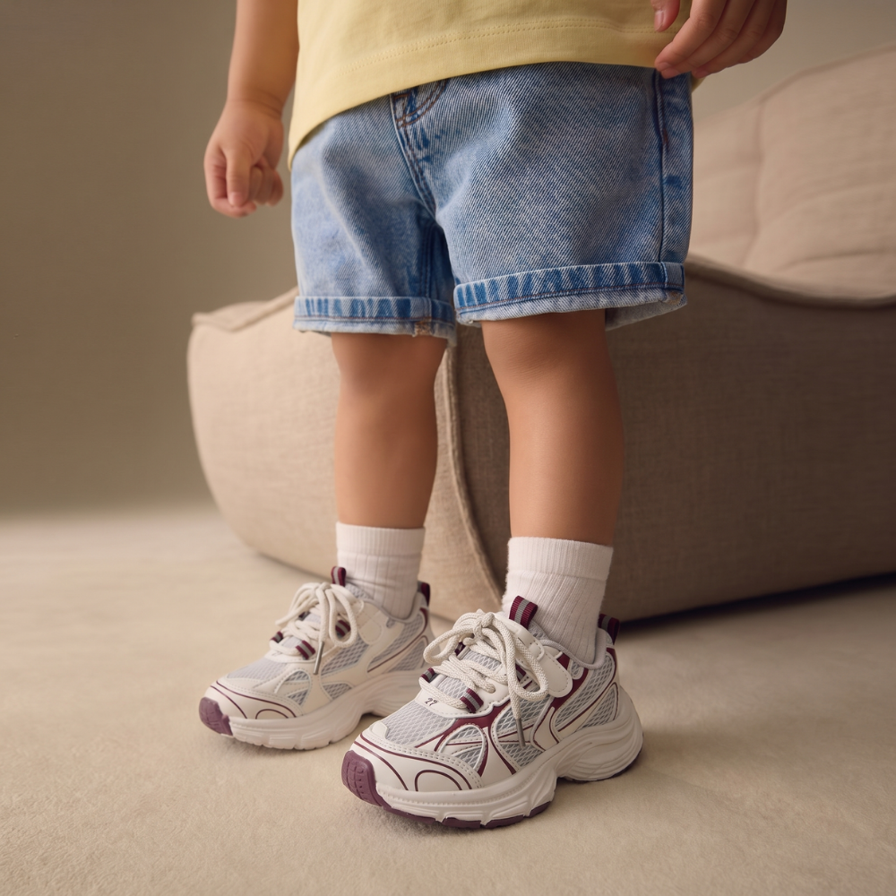 SprintEase – Kids Sports Sneakers with Anti-Slip Sole